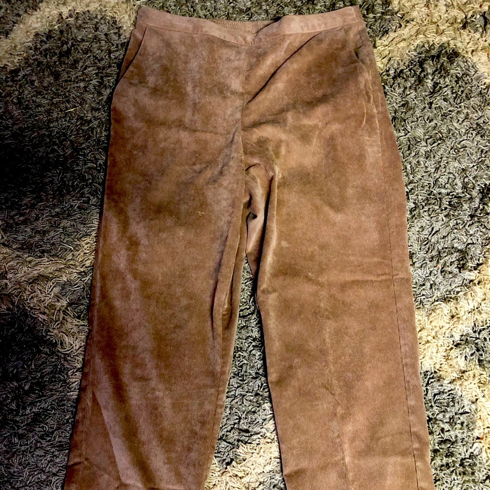 Alfred Dunner Corduroy Style Women’s dress slacks!  SIZE:12